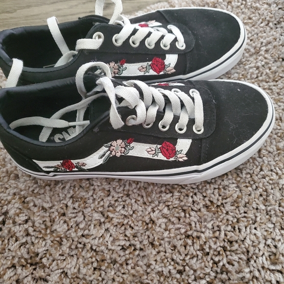 Womens Rose Vans Size 5 - Picture 4 of 5